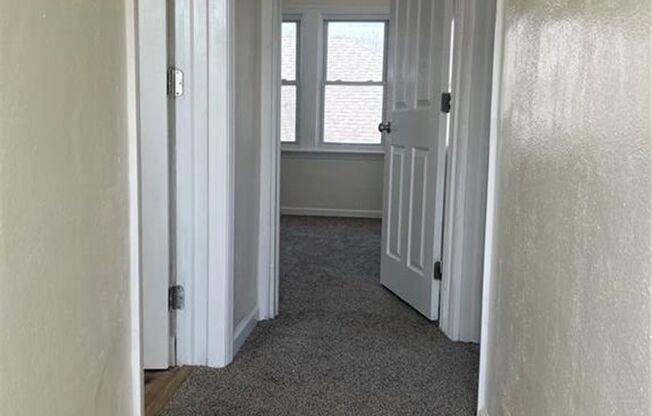 3 beds, 2 baths, $1,500