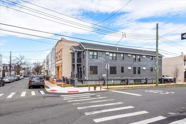 61 21 55 ST