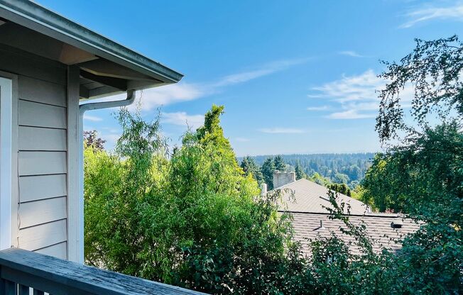 Stunning Home for Rent in Kirkland – Spacious & Modern Living