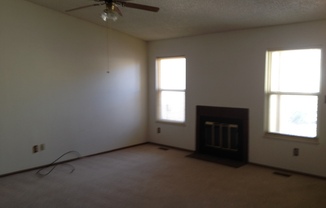 2 beds, 1 bath, $1,600