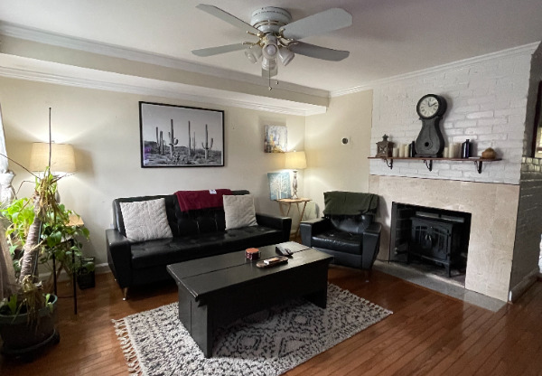 1223 I ST SE