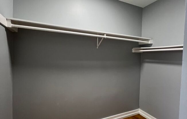 Studio, 1 bath, 350 sqft, $1,100