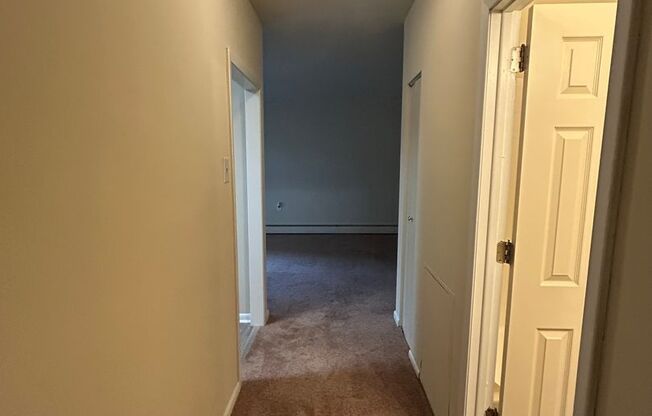 1 bed, 1 bath, 700 sqft, $1,250, Unit C306