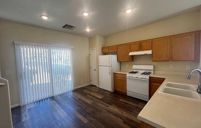 Spacious 2-Story Home with Oversized Beds in a Prime Location!