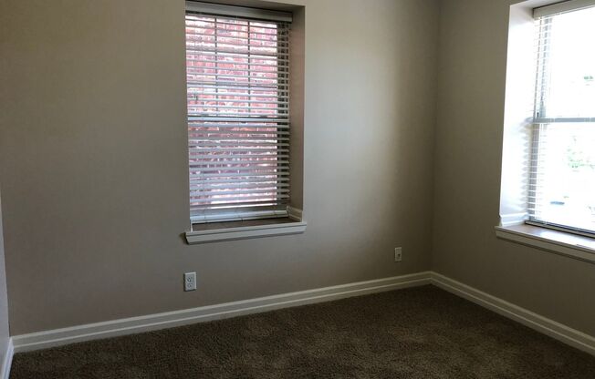 2 beds, 1 bath, 800 sqft, $1,295, Unit 601 - Unit 105 B800