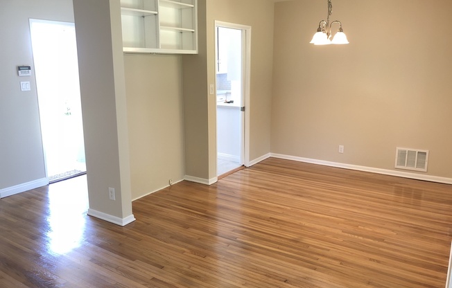 South Redondo - Riviera Village - Quiet and Close to the Beach!