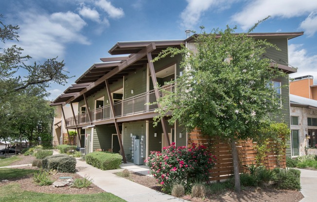Exterior at Lakeline East Apartments, Cedar Park, 78613