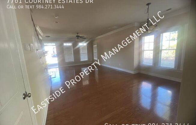 7761 COURTNEY ESTS DR