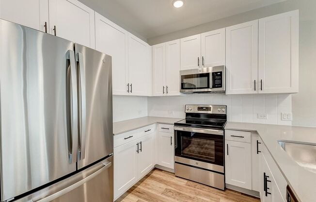 2 beds, 2.5 baths, 1,148 sqft, $1,850, Unit 4500 Colosseum Way