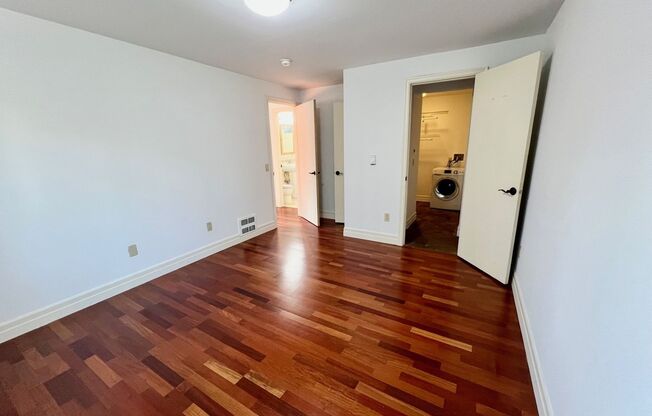 1 bed, 1 bath, 710 sqft, $1,995, Unit 526