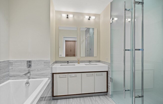 3 beds, 3.5 baths, 2,700 sqft, $25,000, Unit 2801