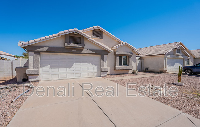 7732 W RANCHO DR