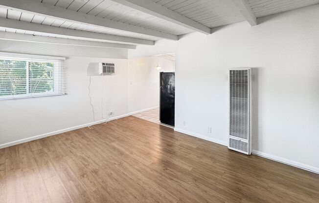 1 bed, 1 bath, 543 sqft, $2,280, Unit 8
