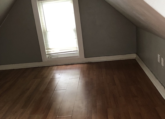 25 PORTER ST