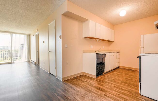 1 bed, 1 bath, 675 sqft, $1,175, Unit 177