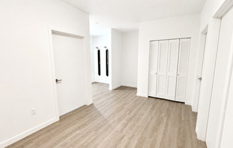 2 beds, 1 bath, 692 sqft, $1,695, Unit 105