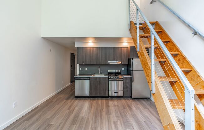 1 bed, 1 bath, 650 sqft, $1,949, Unit 705