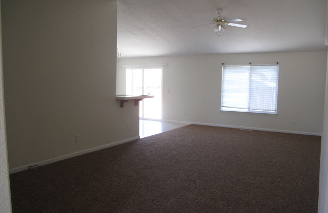 3 beds, 2 baths, $1,900