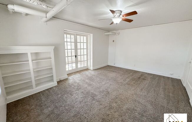 1090 11th St
