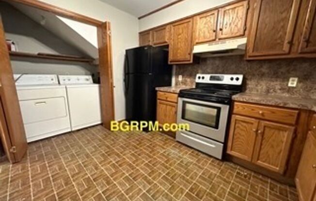 2 beds, 2.5 baths, $950