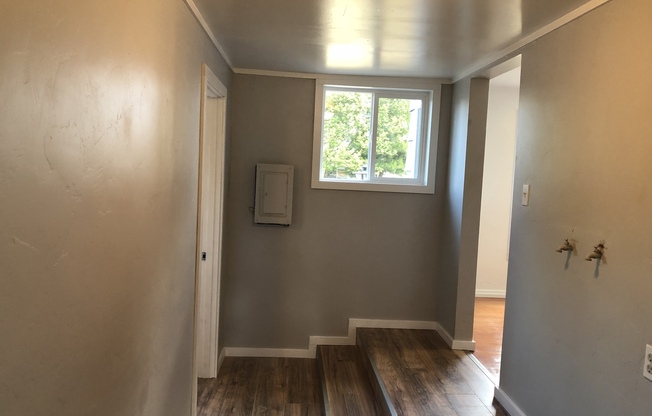 3 beds, 1 bath, $1,795