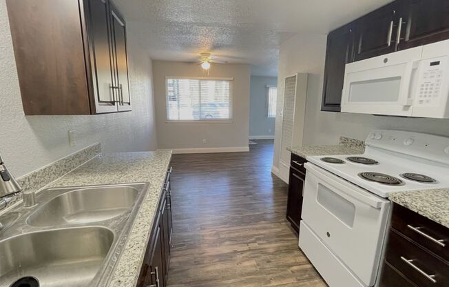 Arden Park Apartments - 2452 Wyda Way