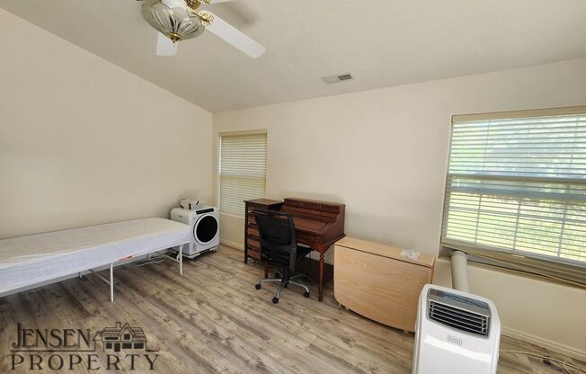 1 bed, 1 bath, $1,099