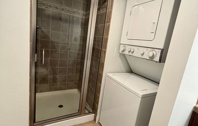 1 bed, 2 baths, $2,650