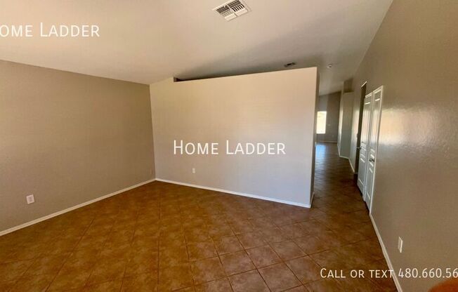 2349 N OAKMONT LN