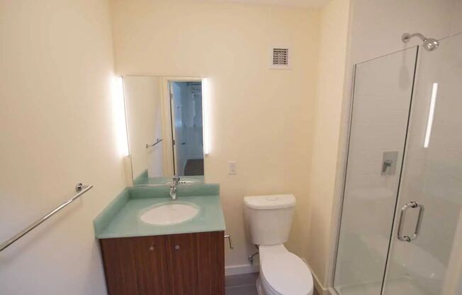 2 beds, 2 baths, 1,166 sqft, $2,350, Unit 401