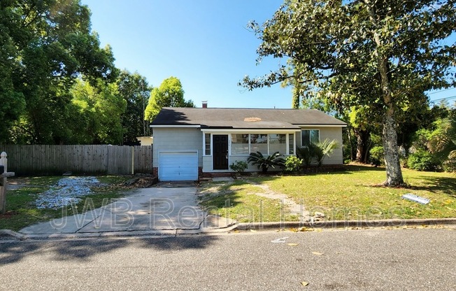 290 62 ST W