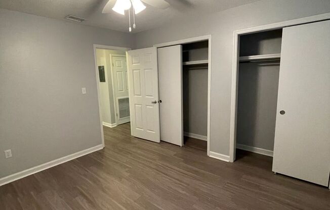 2 beds, 1 bath, 720 sqft, $1,095, Unit Unit D