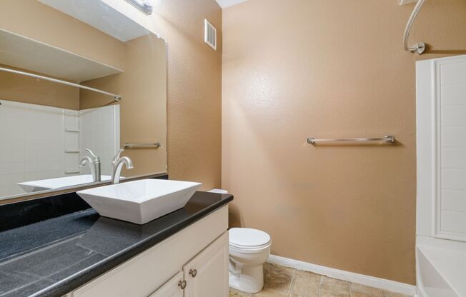 3 beds, 2 baths, $1,750
