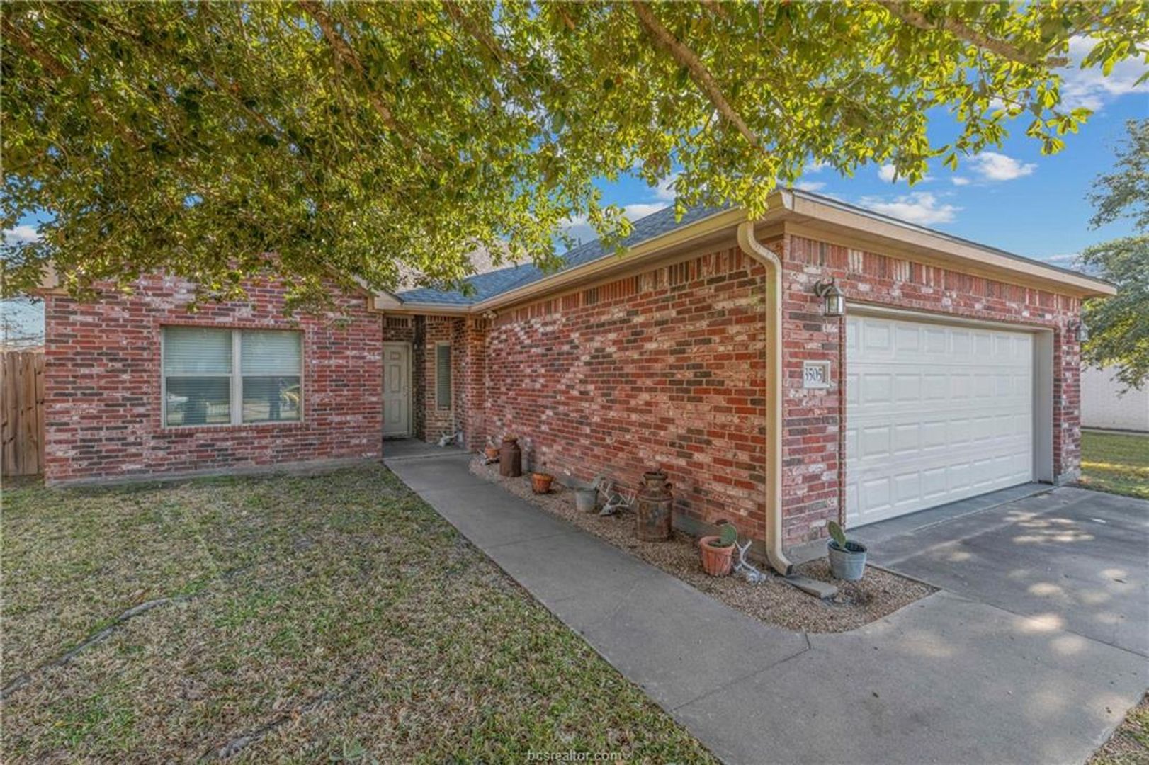 Available August 2026! Spacious 4 Bed House in South College Station!