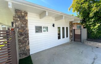 Modern, Private 1-Bedroom ADU – Available Month-to-Month
