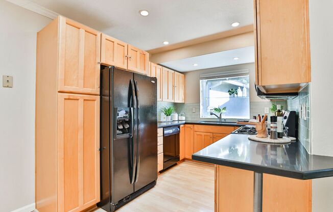 2 beds, 2 baths, $2,900, Unit Apt 104