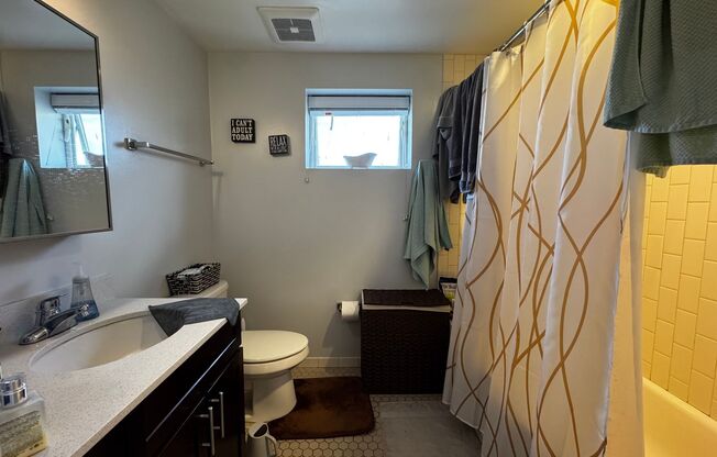 2 beds, 1 bath, 978 sqft, $2,250, Unit 509