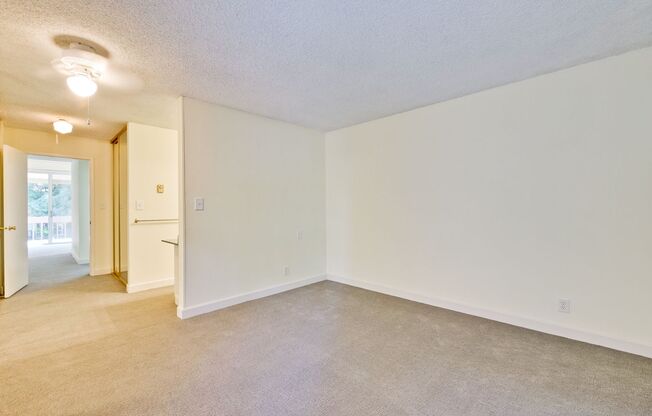 1 bed, 1 bath, $2,795, Unit # 239