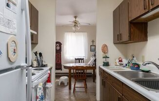 2 beds, 1 bath, $750