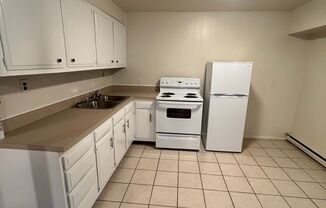 Studio, 1 bath, $875, Unit A6