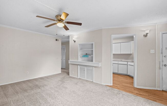 3 beds, 1 bath, 1,172 sqft, $1,450, Unit #12