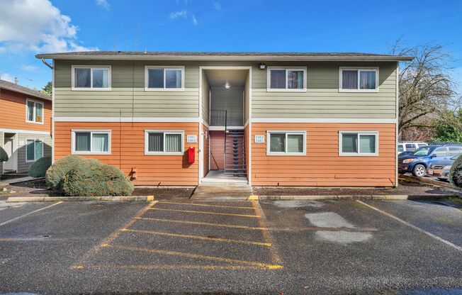 2 beds, 1 bath, $1,495