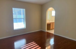 3 beds, 2 baths, $1,700