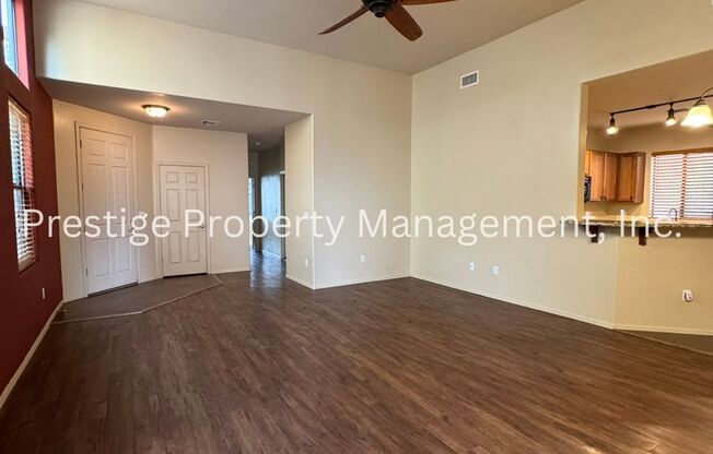 Beautiful Open/ Split floor plan home in Northwest Tucson!!