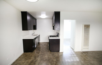 1 bed, 1 bath, 575 sqft, $1,699, Unit 03