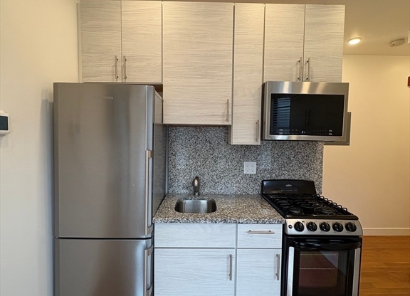 Studio, 1 bath, $1,495, Unit 10