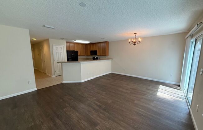 Spacious 2-Bedroom Townhome in Cypress Trace!