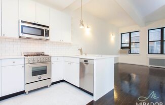 43 WEST 16TH STREET