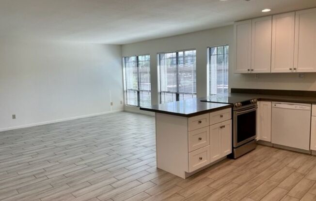 1 bed, 1.5 baths, $1,650