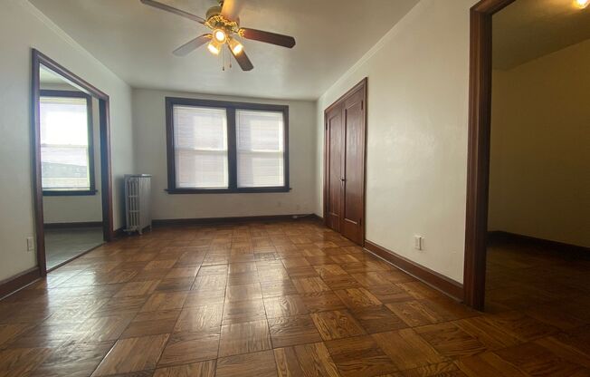 Studio, 1 bath, 400 sqft, $825, Unit 218